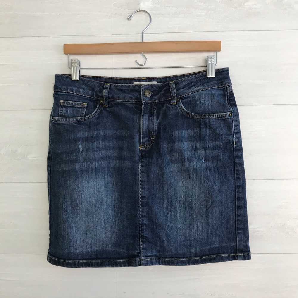 {Massimo Dutti} Distressed denim skirt sz 32